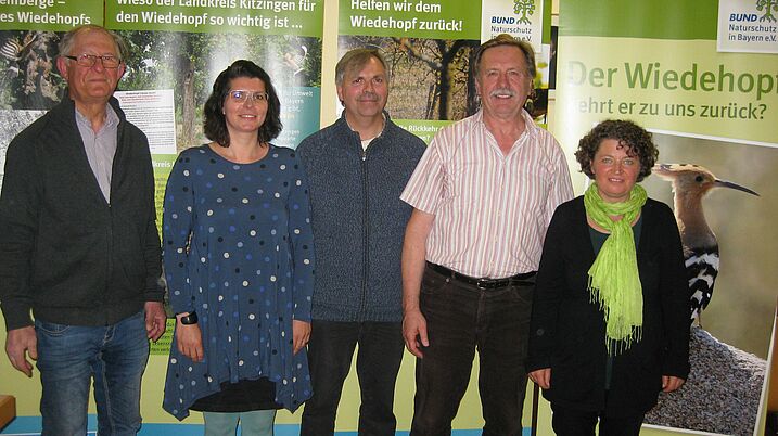 Der neue Vorstand des BN Volkach / Mainschleife: v.l.n.r. Ehrenvorsitzender und Beisitzer Hans Schneider, Beisitzerin Andrea Rauch, Beisitzer, Erich Helfrich, Vorsitzender Willi Freibott, Schriftführerin Anita Wagenhäuser. Vorstand BN Ortsgruppe Volkach